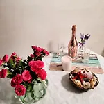 Zen Garden De Lux Nou Pe Malul Marii * كونستانتا