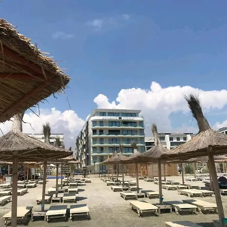 Zen Garden De Lux Nou Pe Malul Marii Apartman