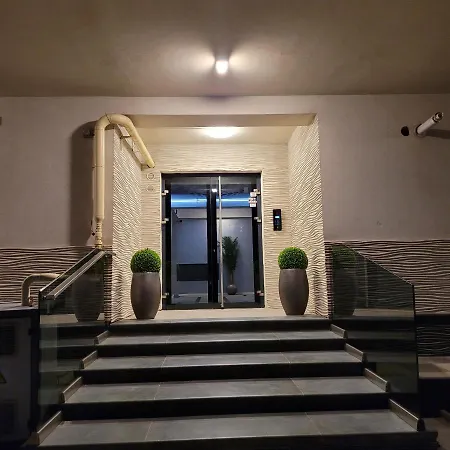 Zen Garden De Lux Nou Pe Malul Marii Appartement *